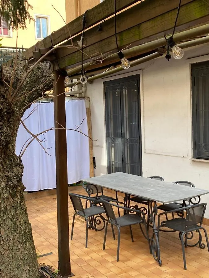 Hemingway Apartment At Vatican Rome Italy